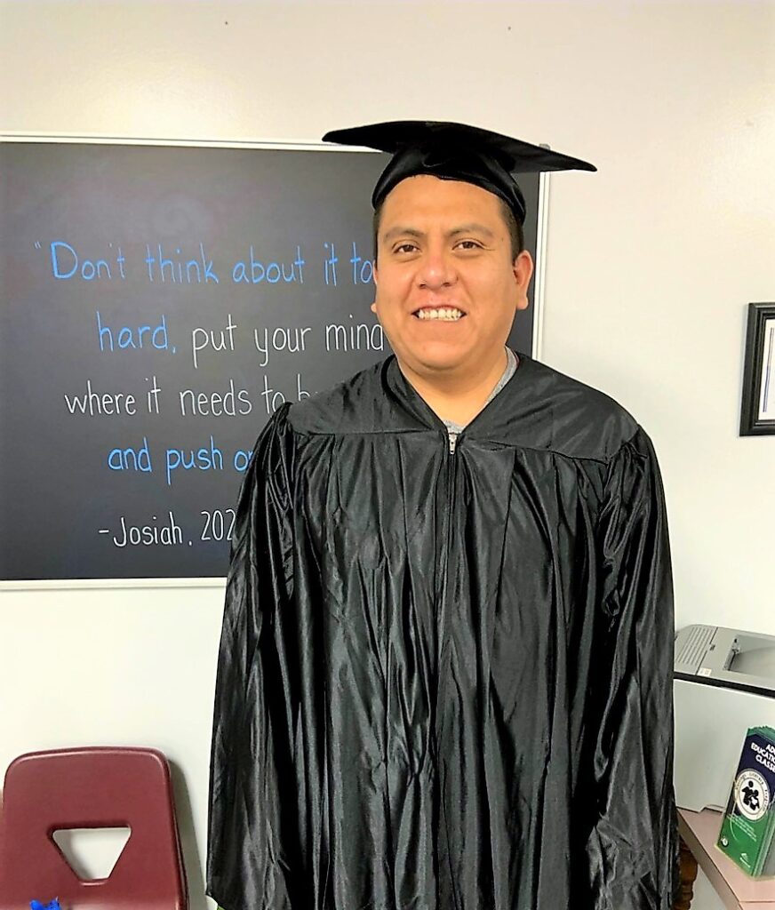 Adan Hernandez, 21-22 Graduate